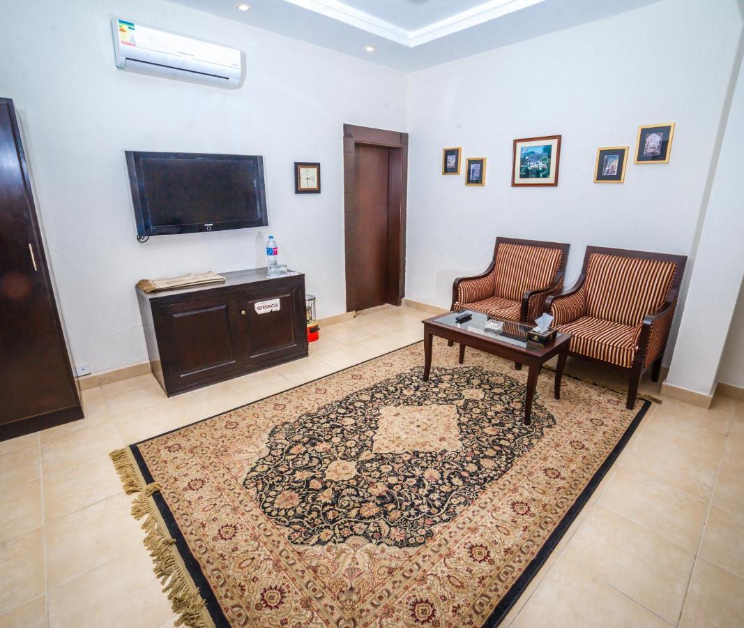 Vip House Hotel Pesavar Kültér fotó