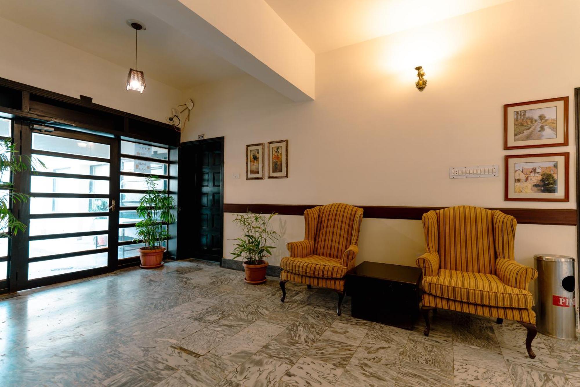 Vip House Hotel Pesavar Kültér fotó