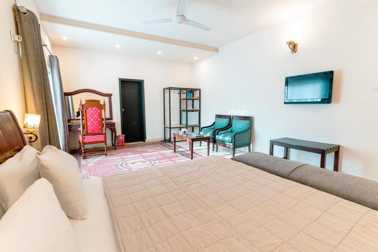 Vip House Hotel Pesavar Kültér fotó